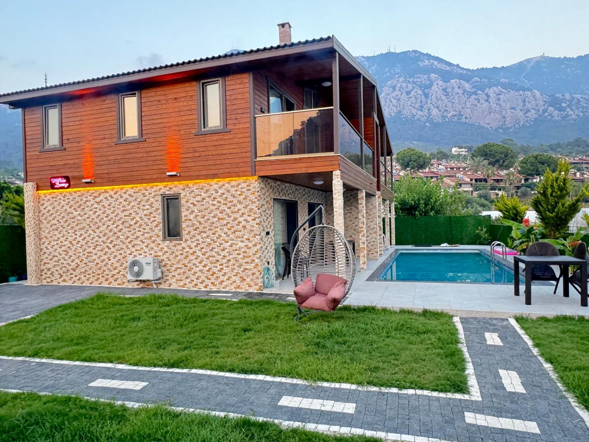Karaoez Ada Bungalows & Villa Luaran gambar